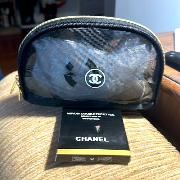 Chanel black double-sided mirror with mesh Chanel beauty bag - Picture 1 of 2